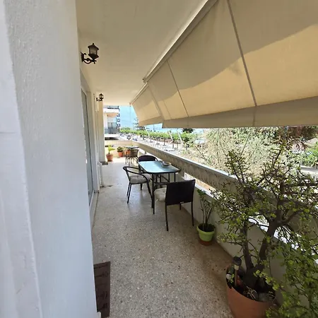 Apartment Kons Front