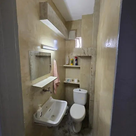 Apartment Kons Front