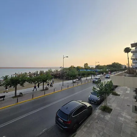 Kons Front Apartment *